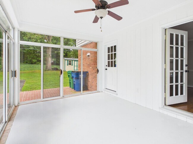 Building Photo - 1519 Chauncey Ln