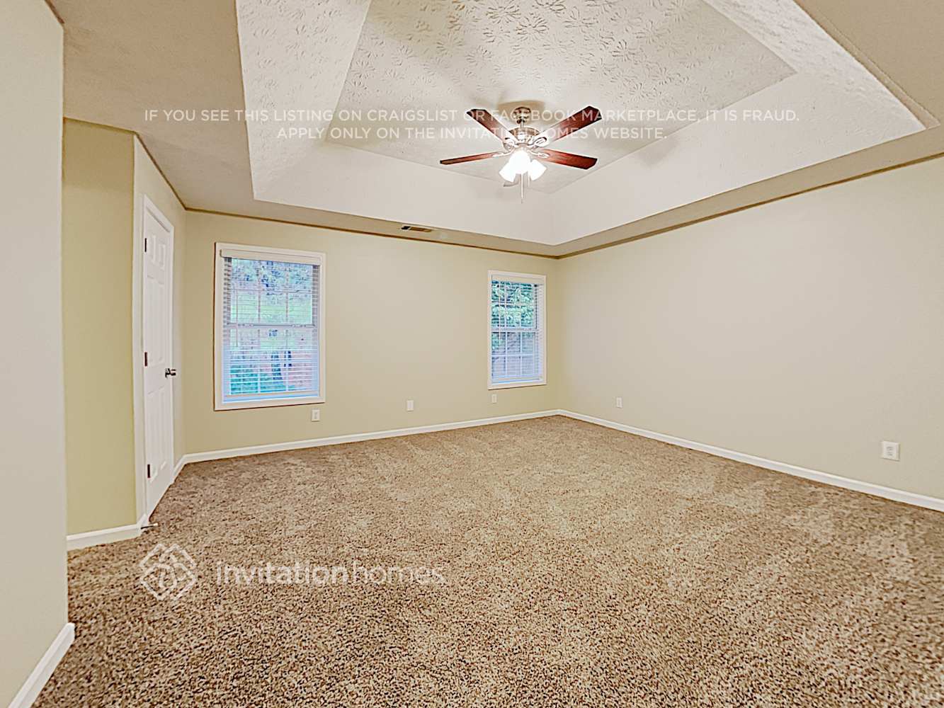 Building Photo - 690 Castlebrooke Dr SE