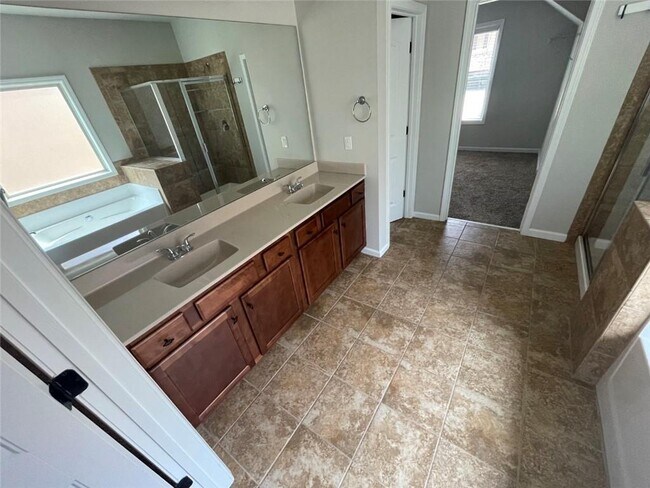 Building Photo - 4810 Haysboro Way