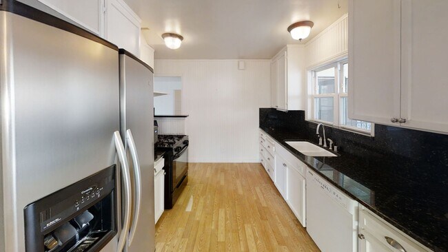 Building Photo - 3BD/2BA on Dorothy Drive!