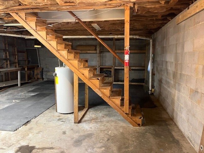 Building Photo - 800 Wilmington Ct