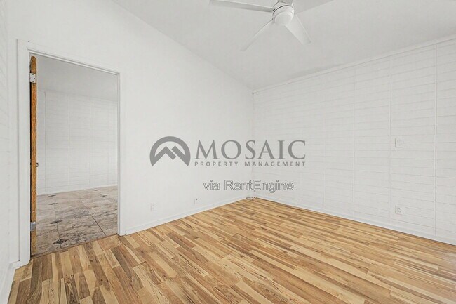 Building Photo - 3333 E Medlock Dr