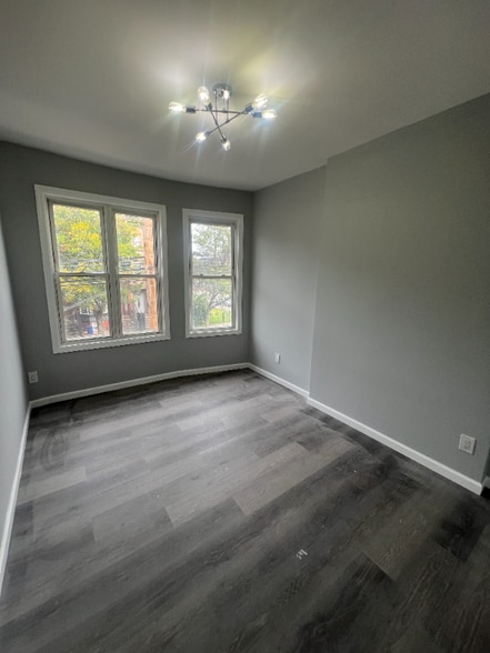 Building Photo - 54 9th Ave