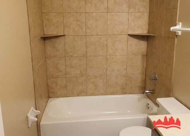 Building Photo - 3902 Ross Rd