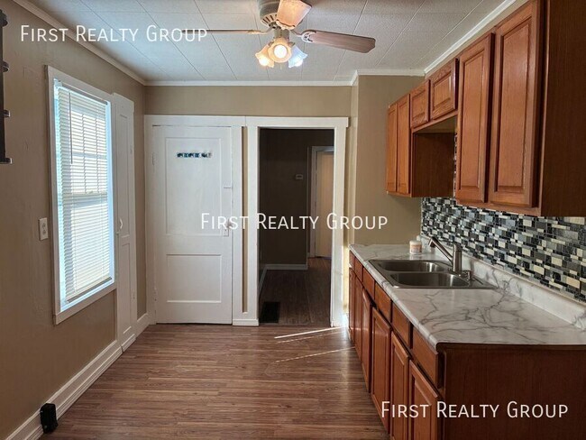 Building Photo - 2144 Neff Rd