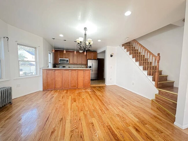 Building Photo - 134 rd