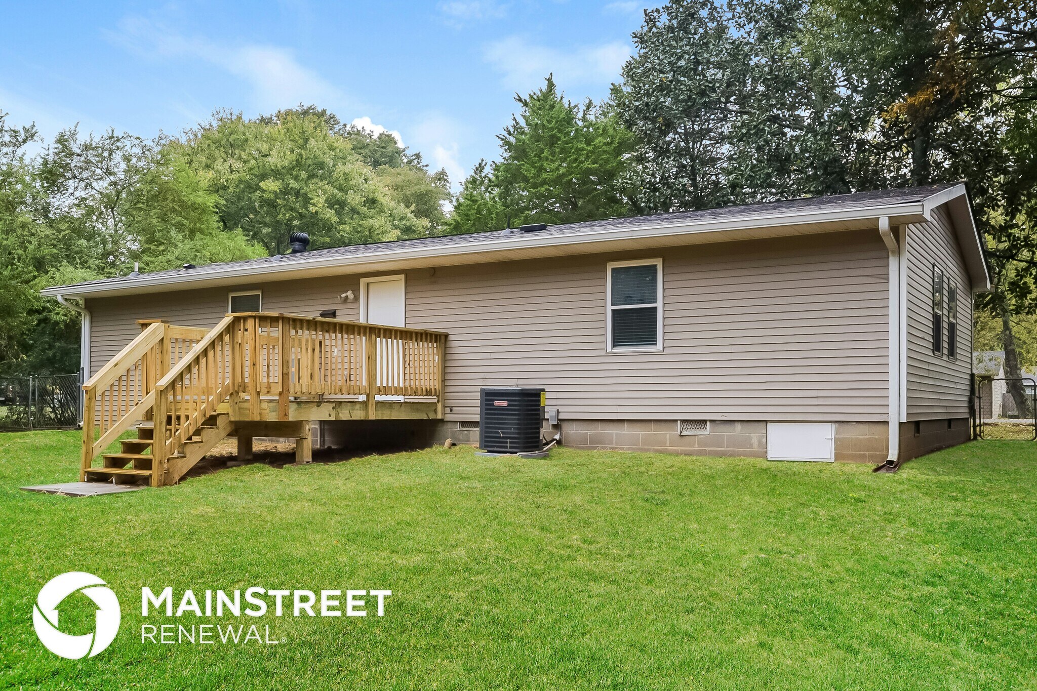 Building Photo - 66 Seminole Rd NE