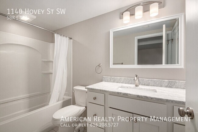 Building Photo - 1140 Hovey St SW