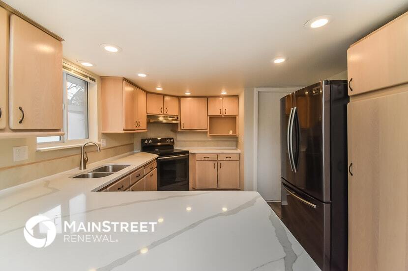 Building Photo - 846 San Bruno Pl