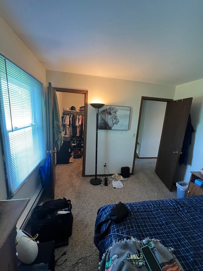 Building Photo - 775 Gerten Ave