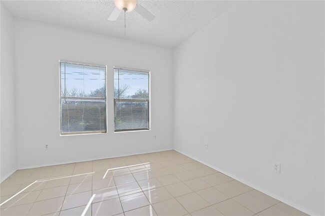 Building Photo - 2507 W Slaughter Ln