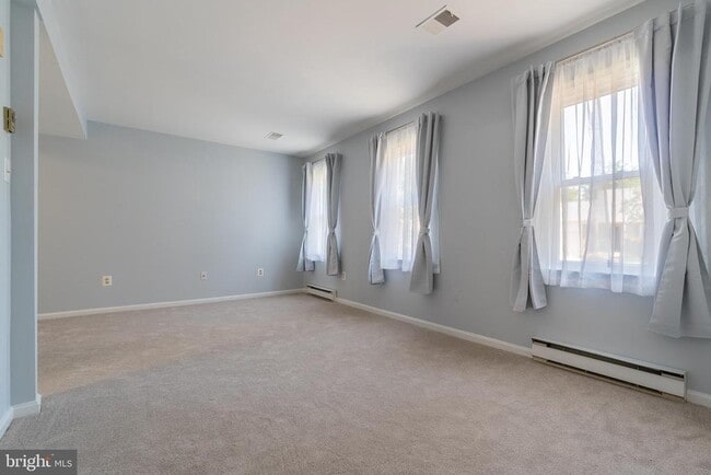 Building Photo - 10515 Meadow Bridge Ln