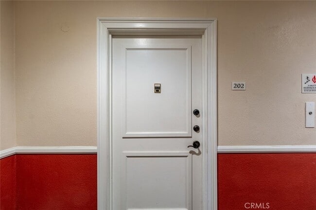 Building Photo - 15344 Weddington St