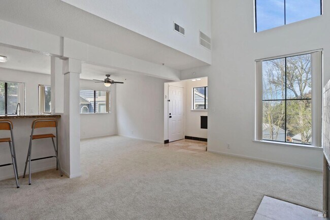 Building Photo - 219 Sea Crest Cir