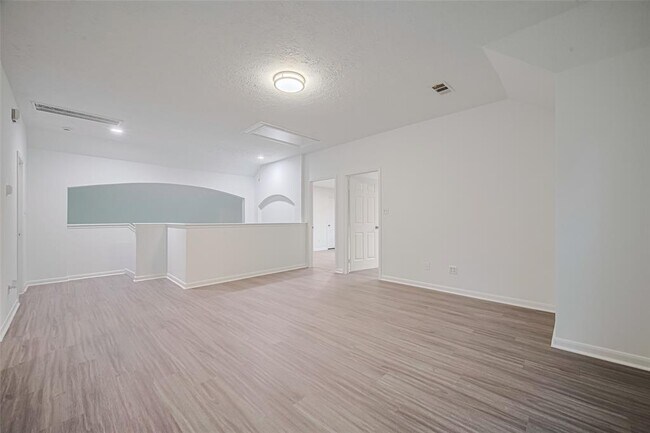 Building Photo - 2118 Westover Park Cir