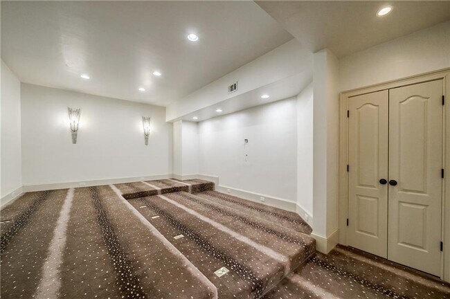 Building Photo - 521 Brendlynn Ct