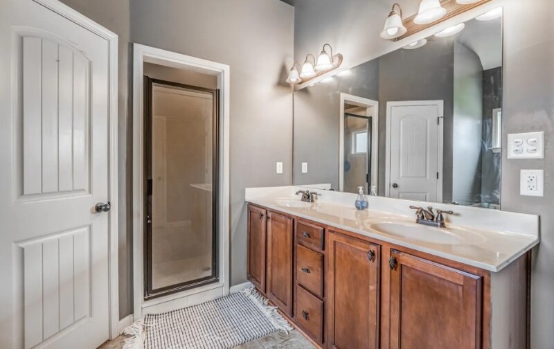 Building Photo - 10165 Carly Dr