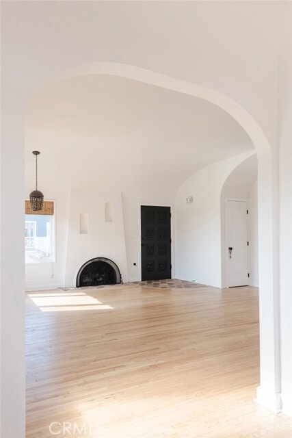 Building Photo - 912 8th Pl