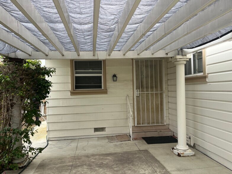 Building Photo - 2313 247th St