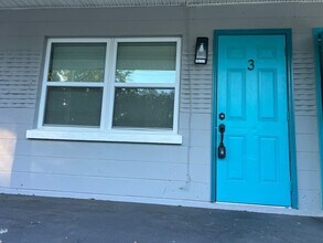 Building Photo - 351 Ave N NE