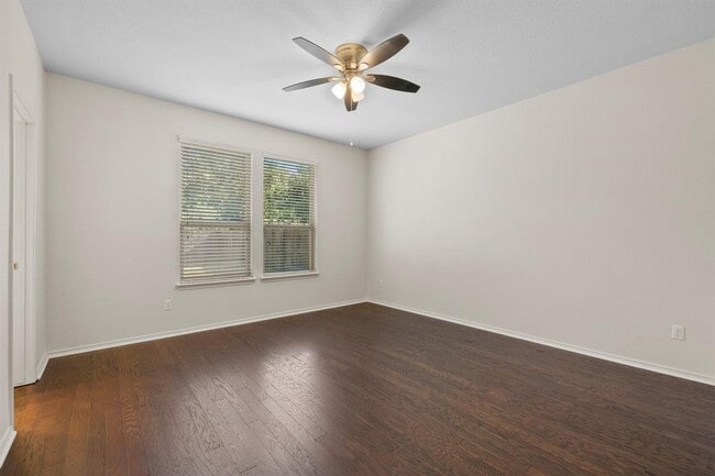 Building Photo - 537 Bonnet Blvd
