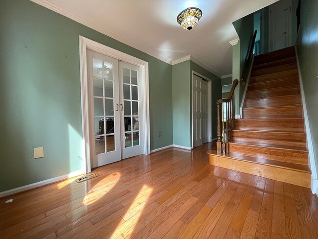 Building Photo - 3 Fox Chase Ln