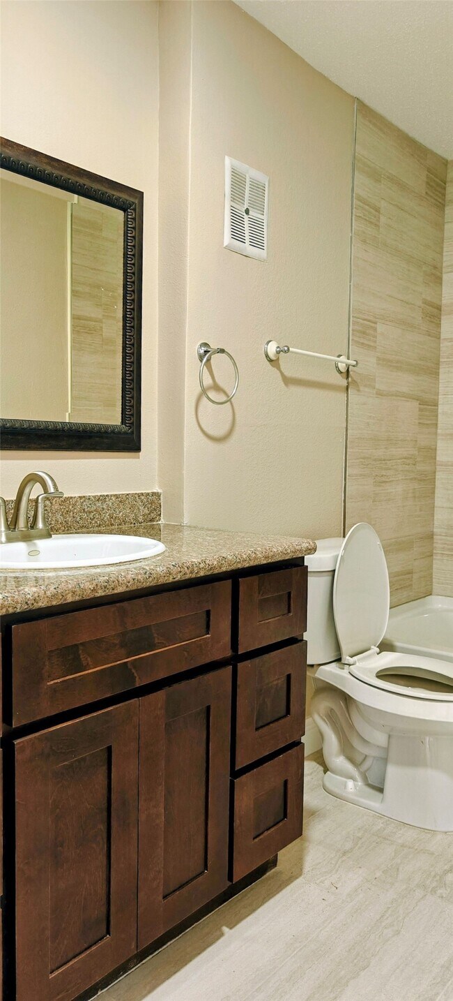 Building Photo - 8413 Sands Point Dr