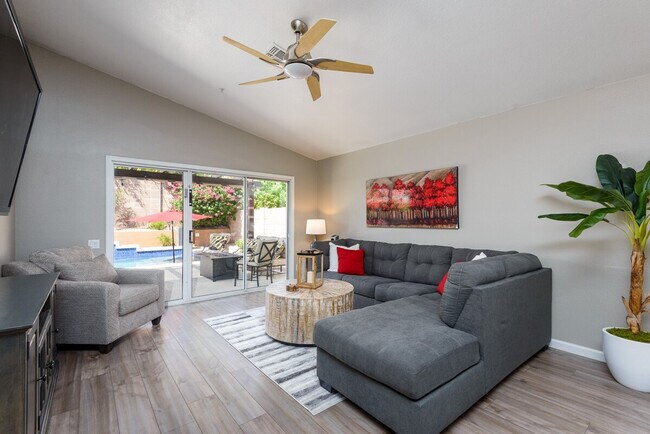 Building Photo - 7254 E Camino Del Monte