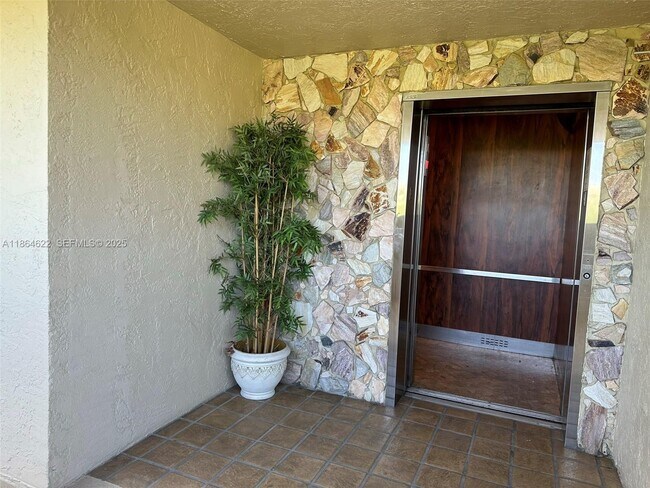 Building Photo - 3150 NW 42nd Ave