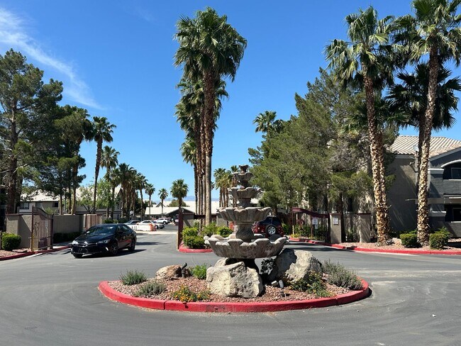 Building Photo - 5055 W Hacienda Ave
