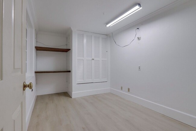 Building Photo - 26721 Sierra Vista