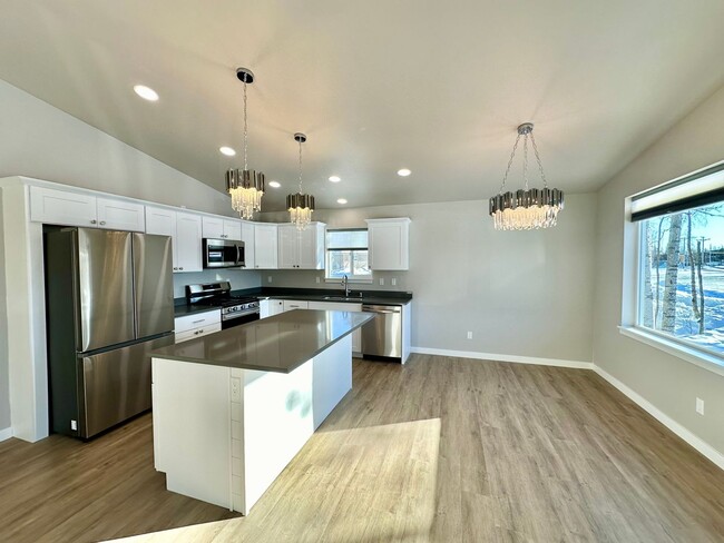 Building Photo - BRAND NEW CONSTRUCTION!