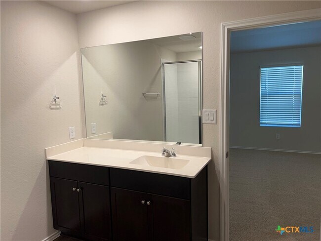 Building Photo - 937 Armadillo Dr