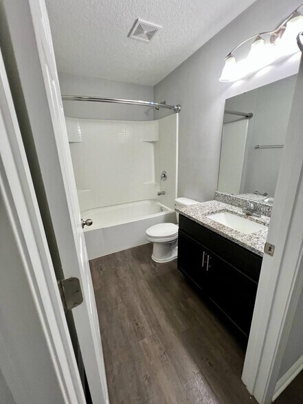 Second Bathroom - 8514 Peach St
