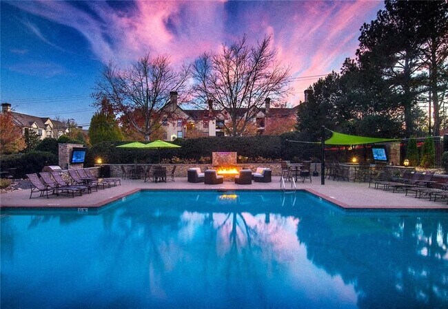 Building Photo - 1970 Peachford Rd