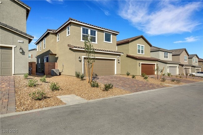 Building Photo - 2770 Alfena Pl