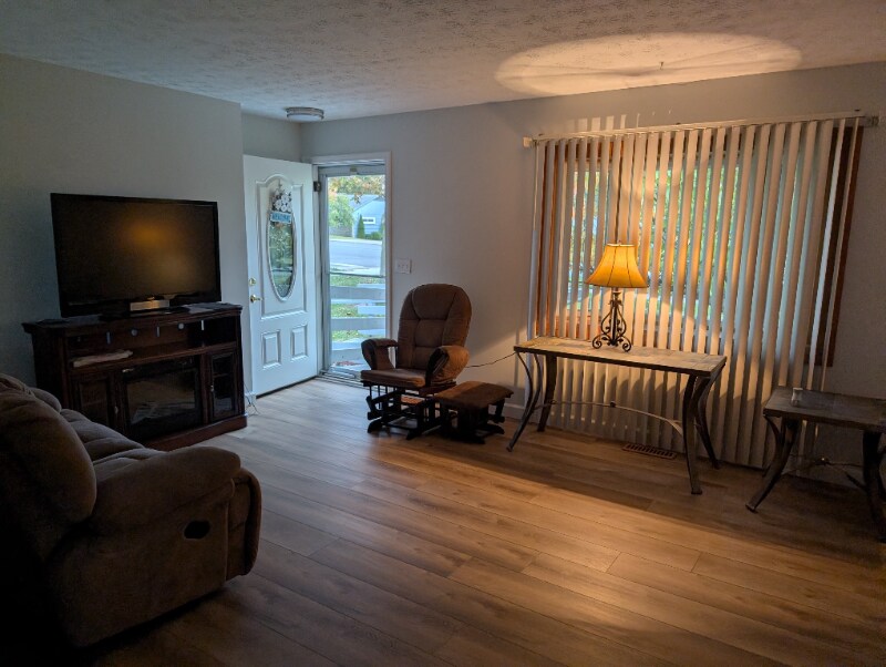 Building Photo - 17 Sheldon Rd