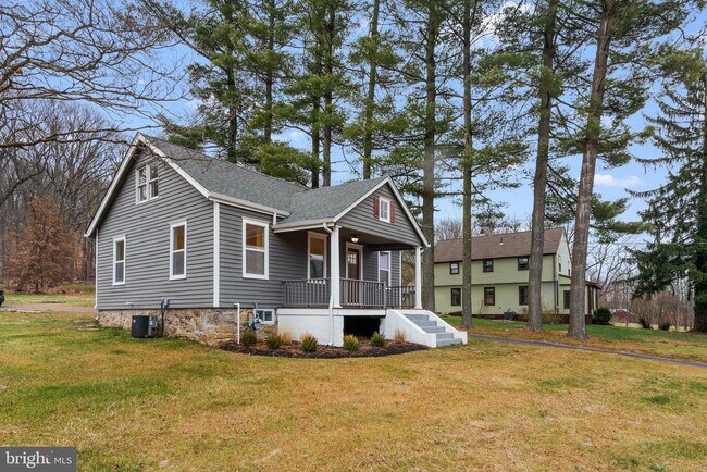 Building Photo - 2081 Durham Rd