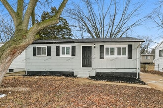 Building Photo - 1218 Baron Ave