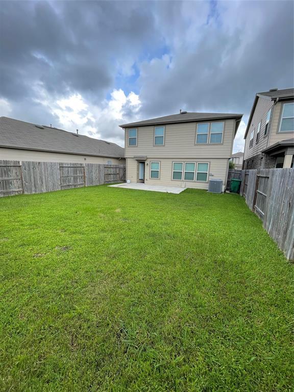 Building Photo - 15827 Copper Oak Ln
