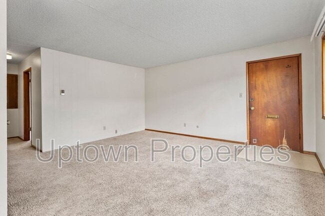 Building Photo - 8055 NE Flanders St