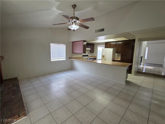 Building Photo - 3214 Anacapa Way