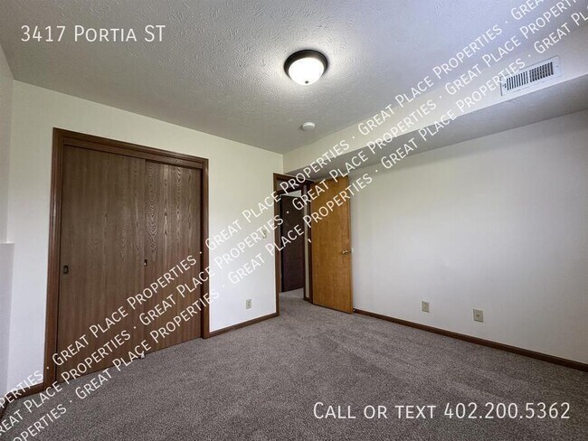 Building Photo - 3417 Portia St