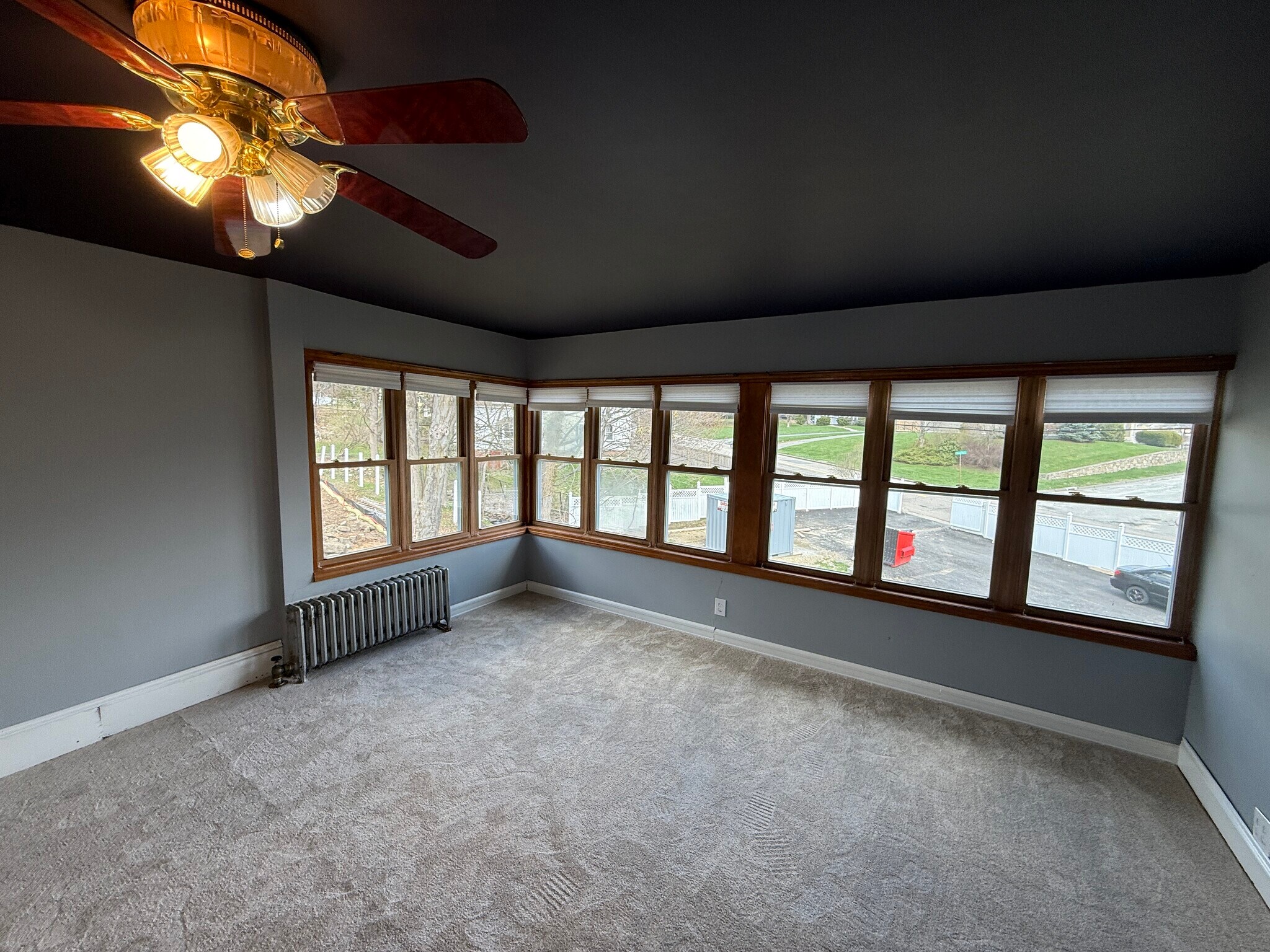 Building Photo - 612 Grove St