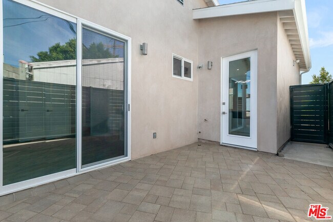Building Photo - 21037 Costanso St