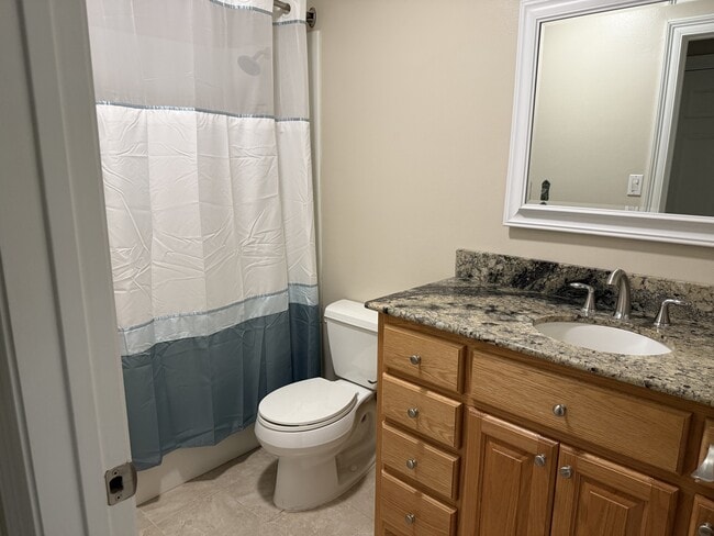 Building Photo - 17340 Vutera Dr