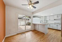 Building Photo - 829 Three Fountains Dr