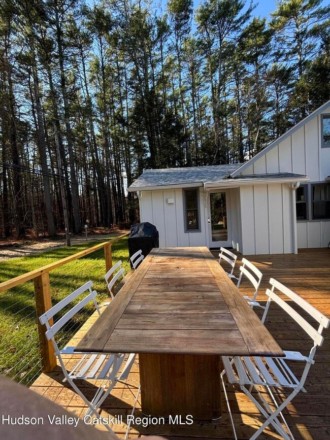 Building Photo - 299 Wittenberg Rd