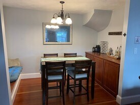 Building Photo - 37 Sackville St