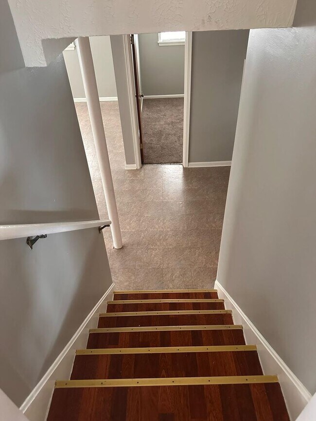 Building Photo - 3 BR/2.5BA | Newly Renovated Single Family Home | 1-Car Garage Parking | In Louisville!